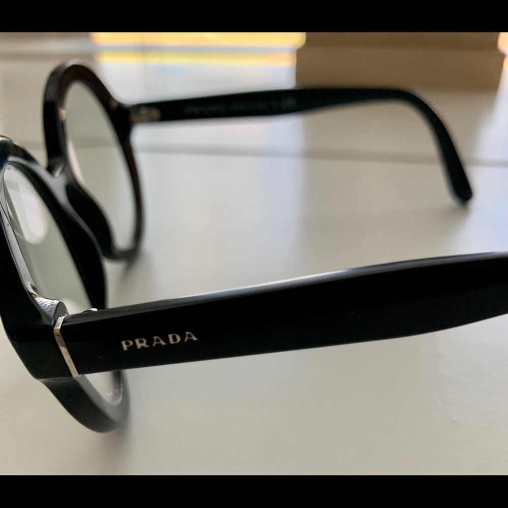 Prada Frames